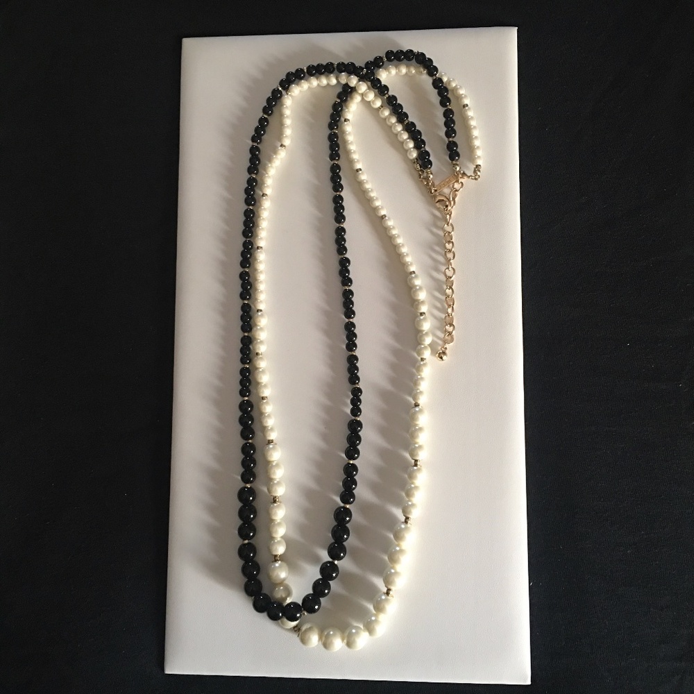 WHITE HOUSE BLACK MARKET Black and White Double Strand Necklace